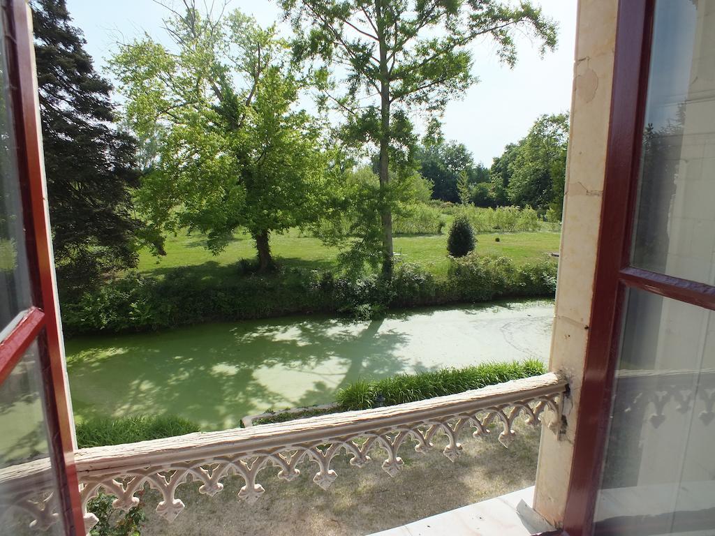 Château de Nazé Vivy Ngoại thất bức ảnh