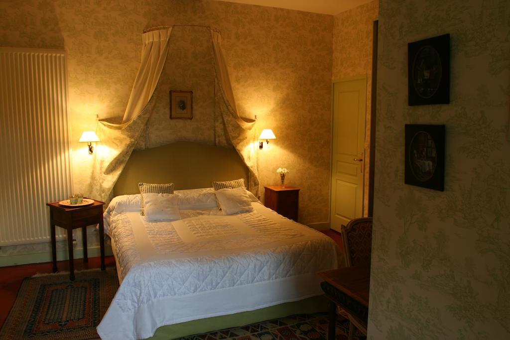 Château de Nazé Vivy Ngoại thất bức ảnh