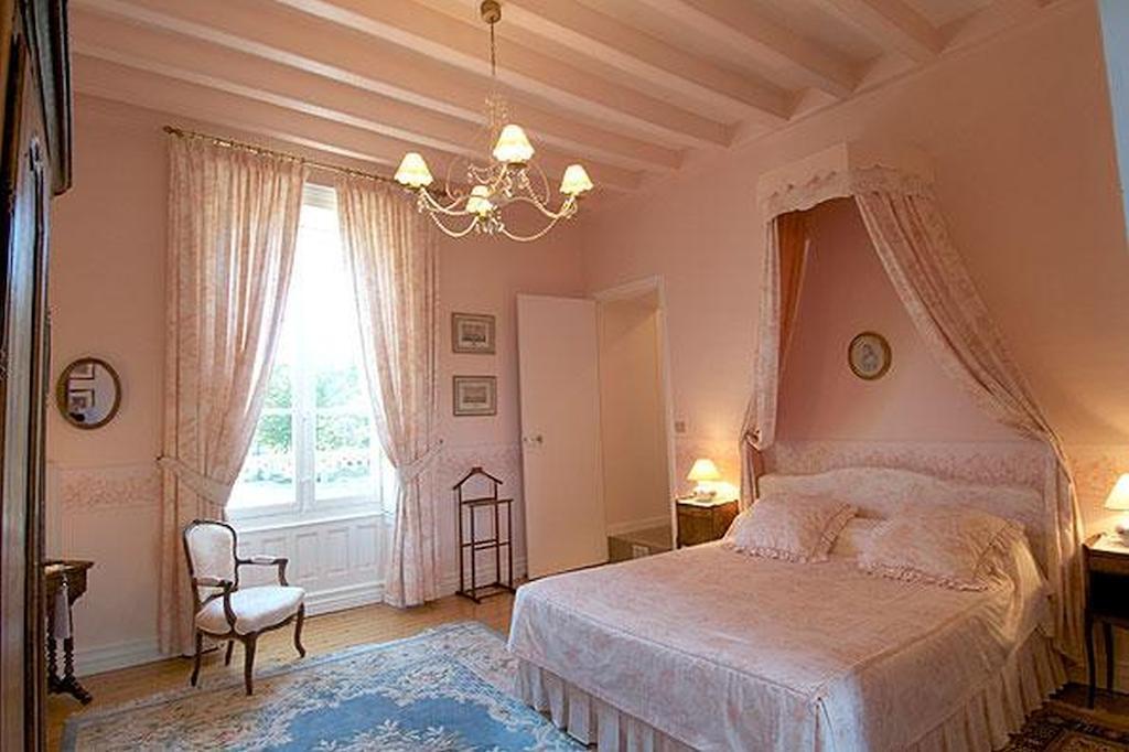 Château de Nazé Vivy Ngoại thất bức ảnh